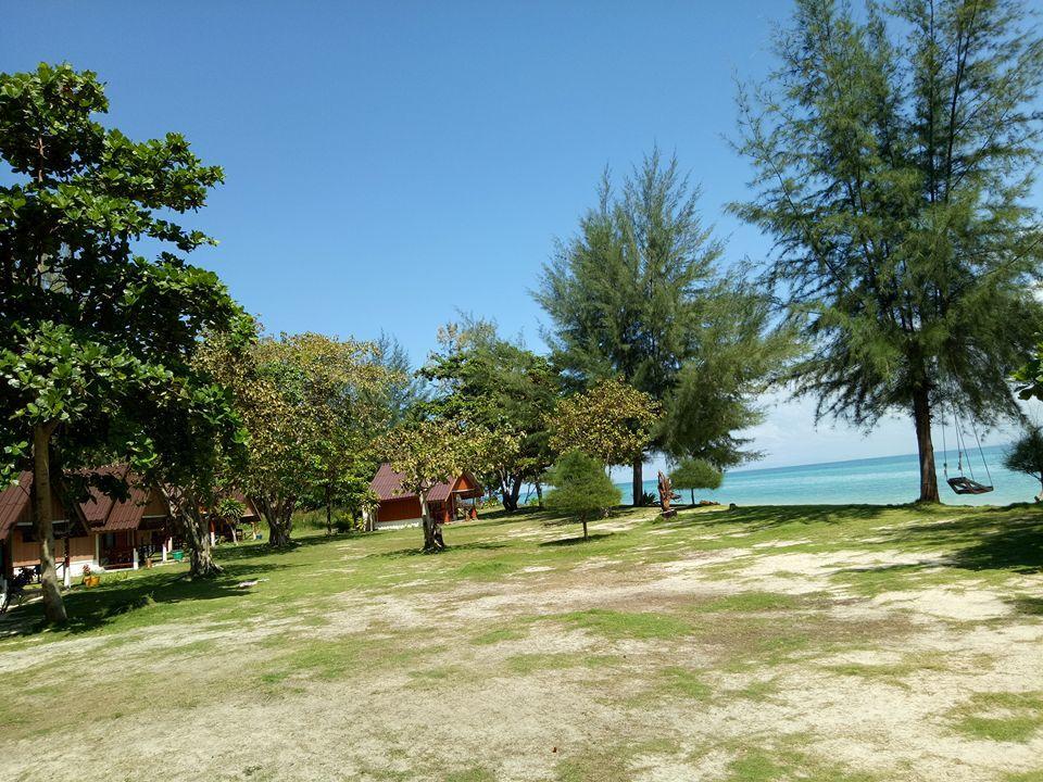 ホテル Koh Ngai Seafood エクステリア 写真