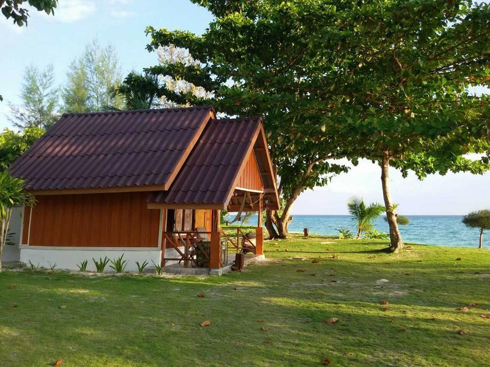ホテル Koh Ngai Seafood エクステリア 写真